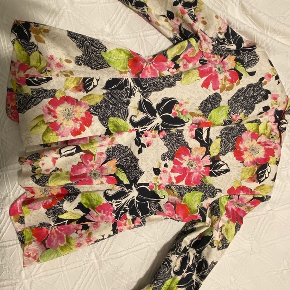 Marciano 2pc Set - Picture 9 of 10